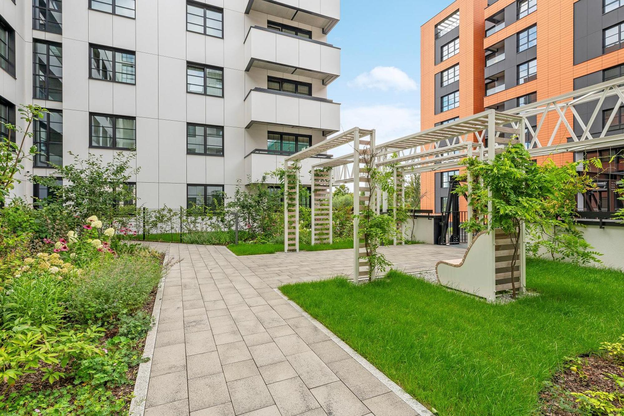 Grand Apartments - Doki Living & Foodhall Gdansk Exterior photo