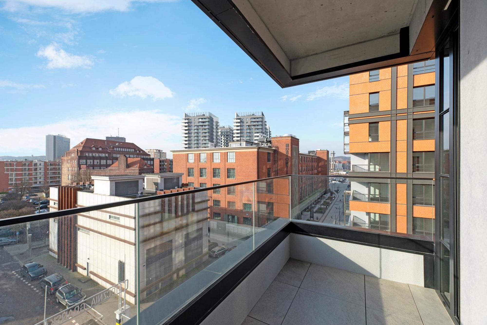 Grand Apartments - Doki Living & Foodhall Gdansk Exterior photo