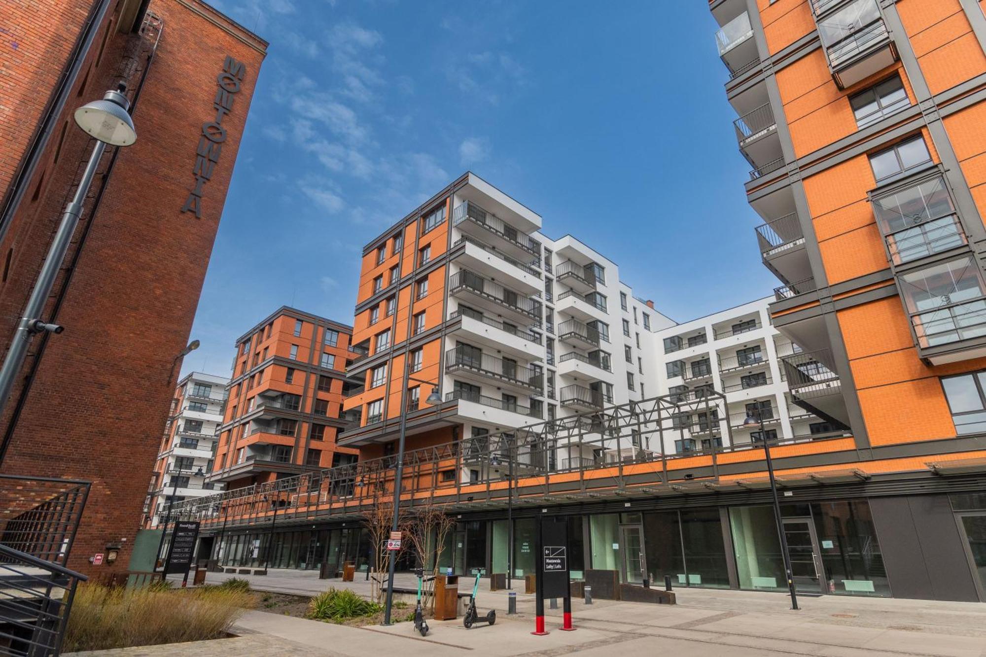 Grand Apartments - Doki Living & Foodhall Gdansk Exterior photo